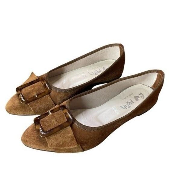 Le Matin Camel Leather Buckle Pointy Toe Ballet Flats Women Size 9 Italy - Picture 11 of 13